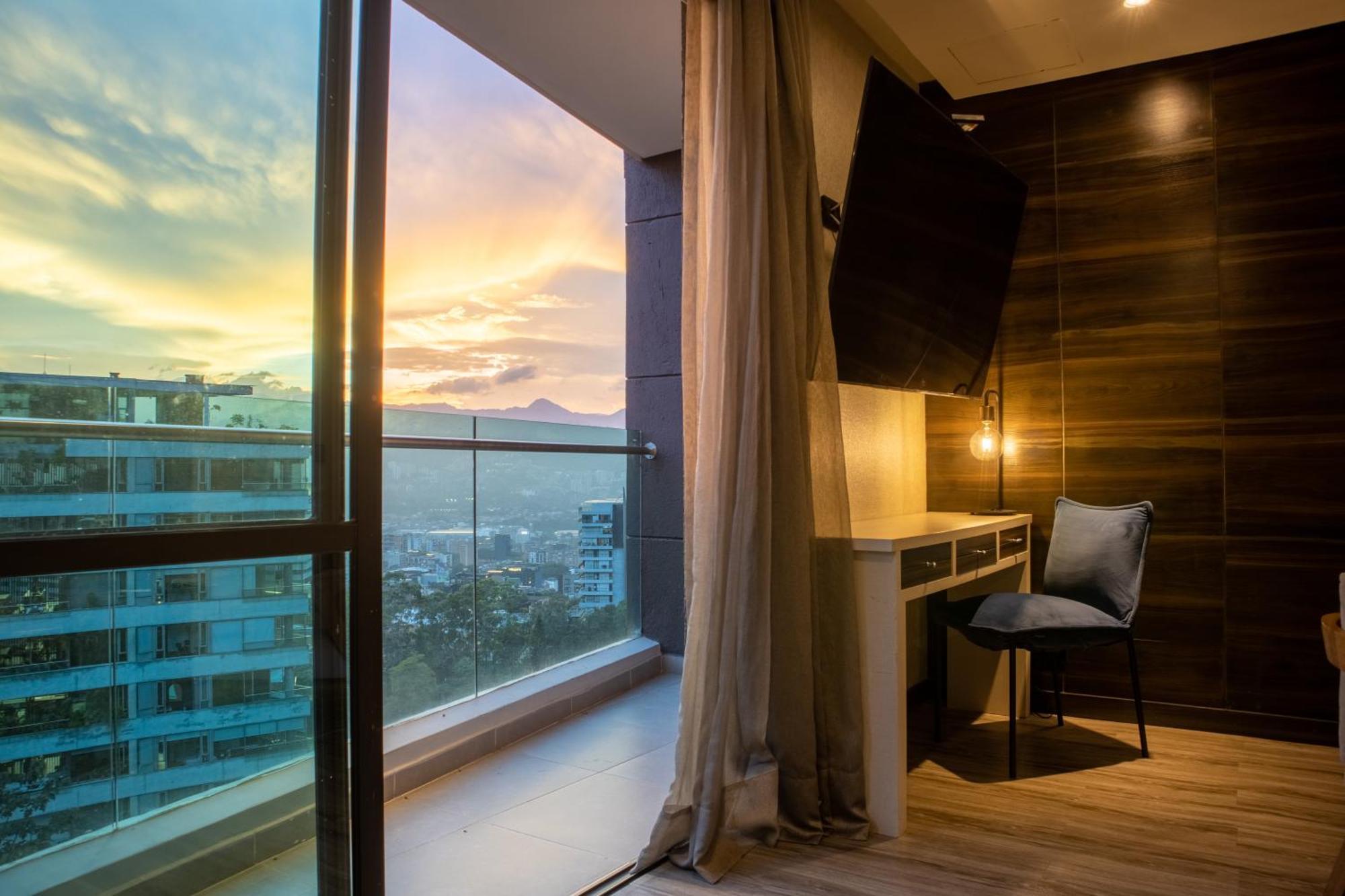 Cafe Hotel Medellin Bilik gambar