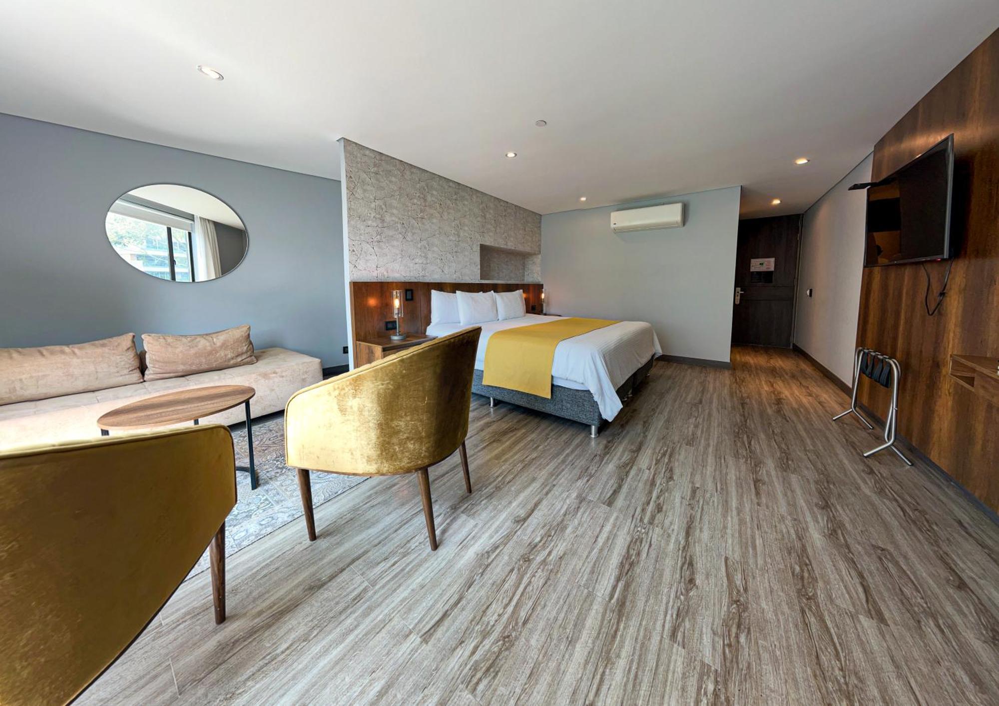 Cafe Hotel Medellin Bilik gambar
