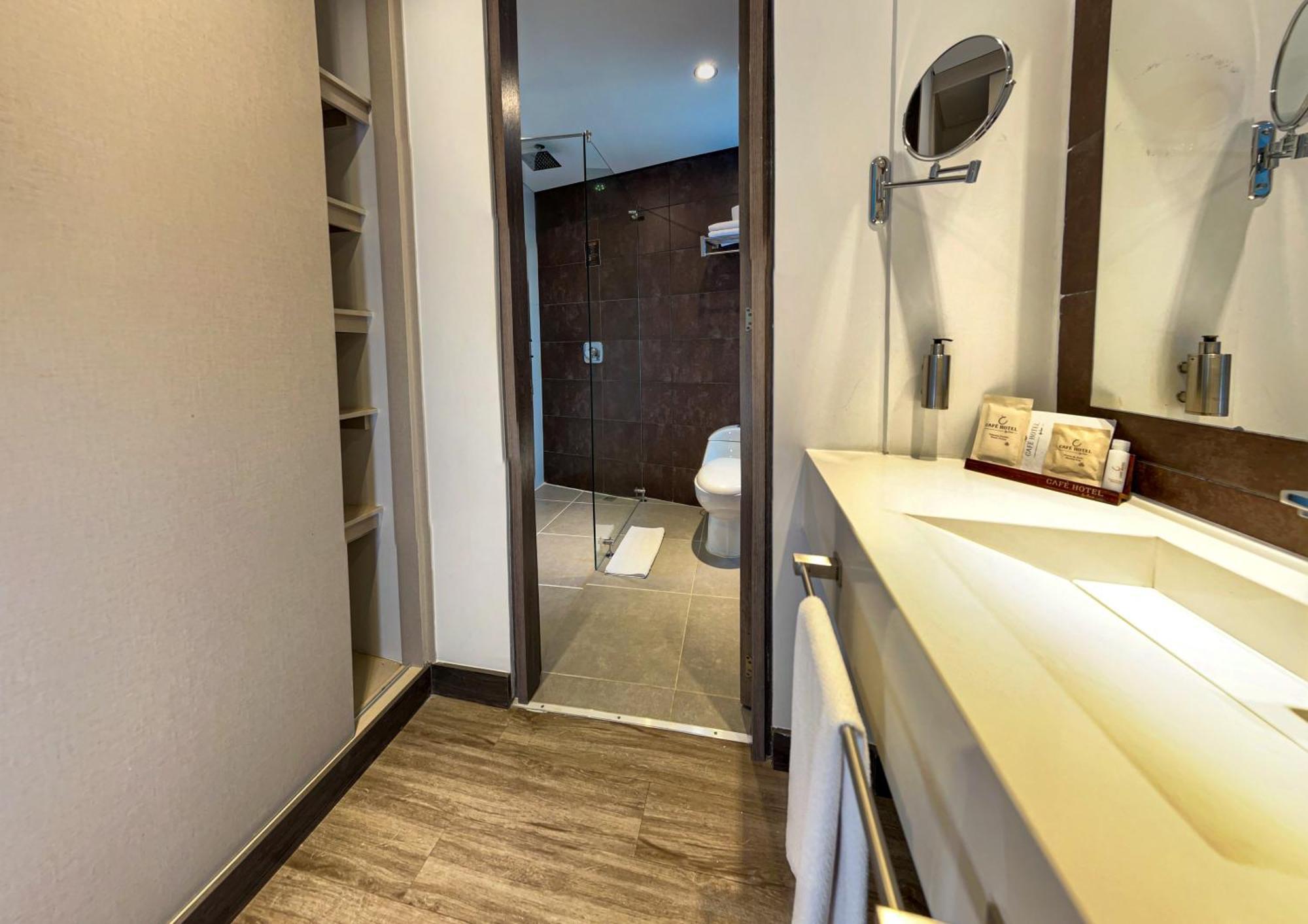 Cafe Hotel Medellin Bilik gambar